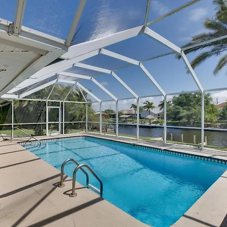 Canalfront Cape Coral Escape Lanai With Pool!